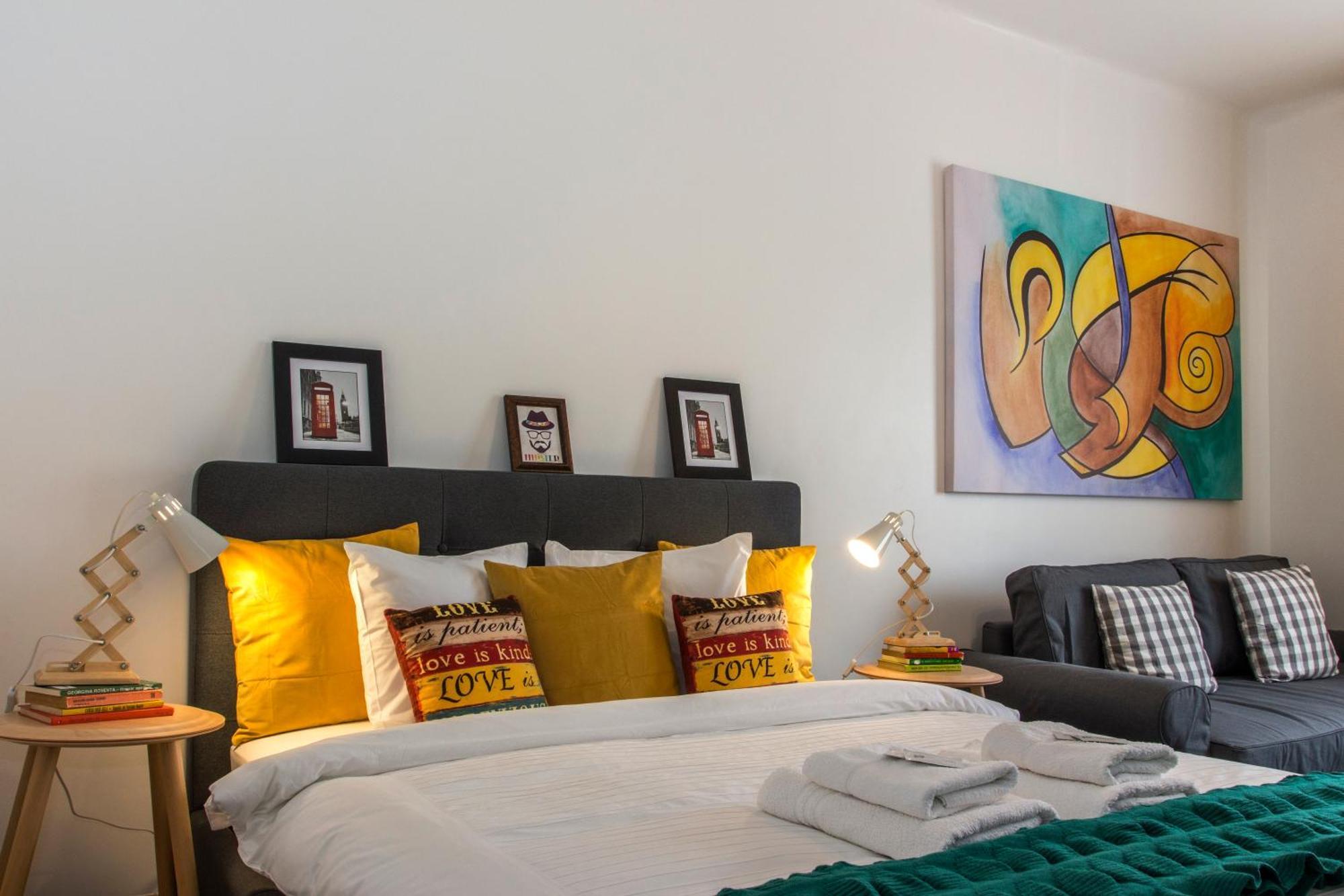 Old Town Premium Apartment By Mrg Bucureşti Ngoại thất bức ảnh