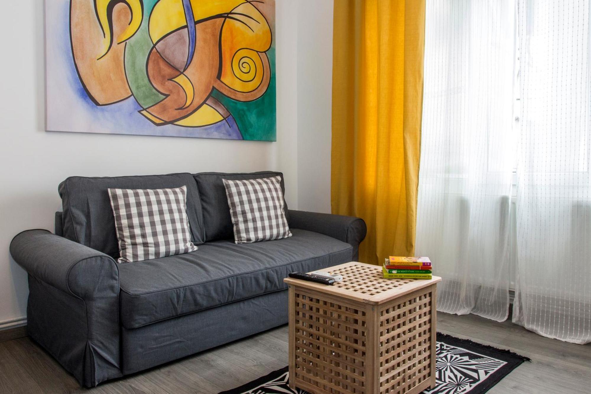 Old Town Premium Apartment By Mrg Bucureşti Ngoại thất bức ảnh