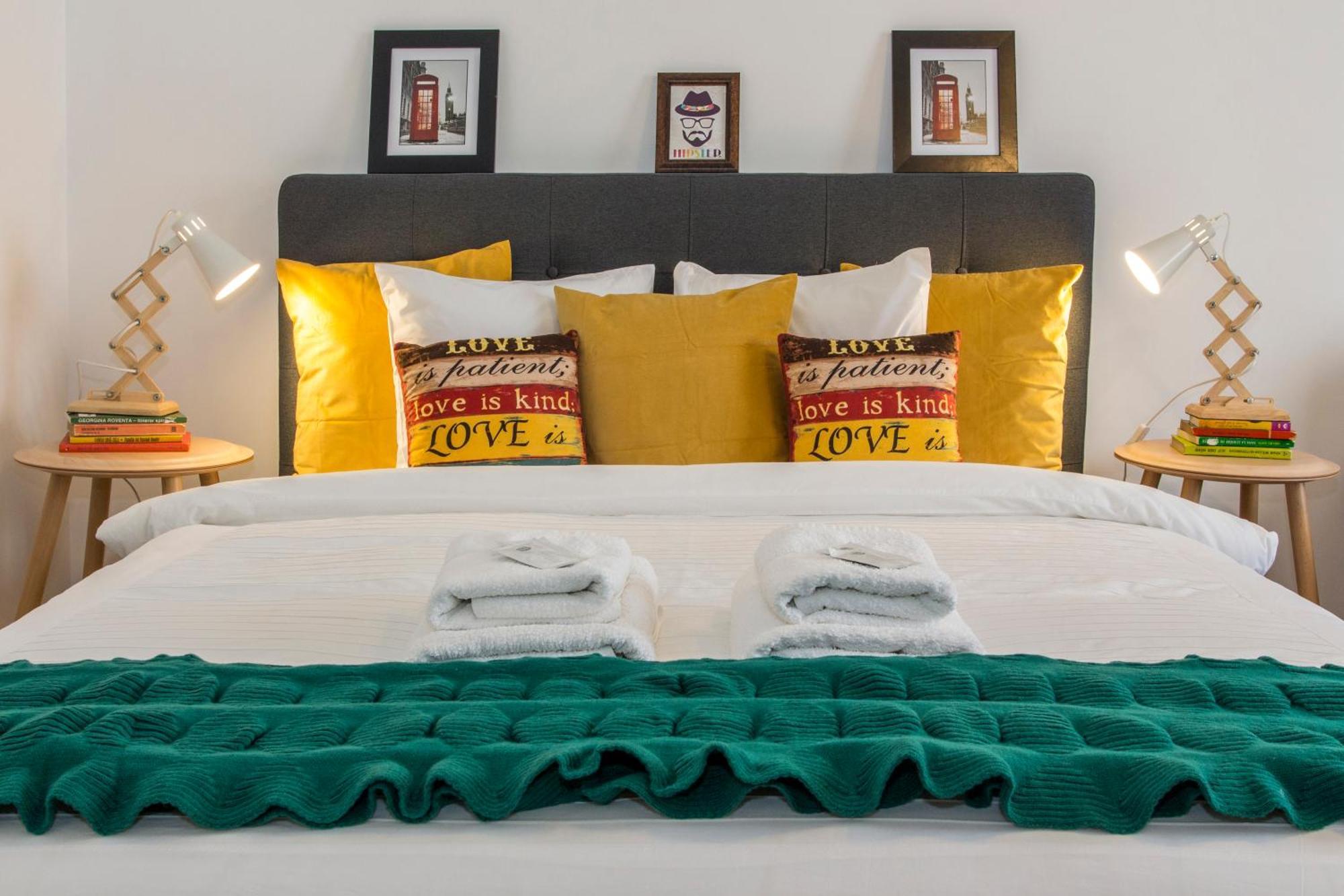 Old Town Premium Apartment By Mrg Bucureşti Ngoại thất bức ảnh